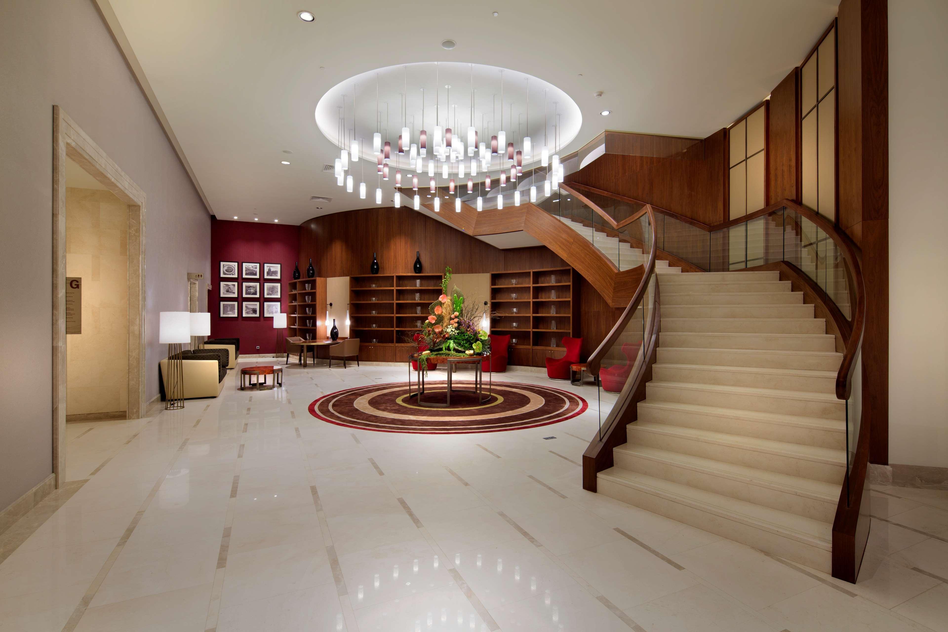 Hotel Hilton Batumi Esterno foto The lobby of the hotel