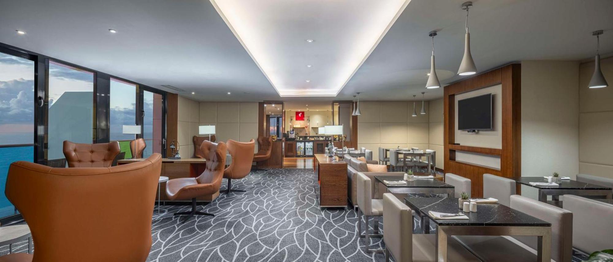 Hotel Hilton Batumi Esterno foto The lounge at the airport