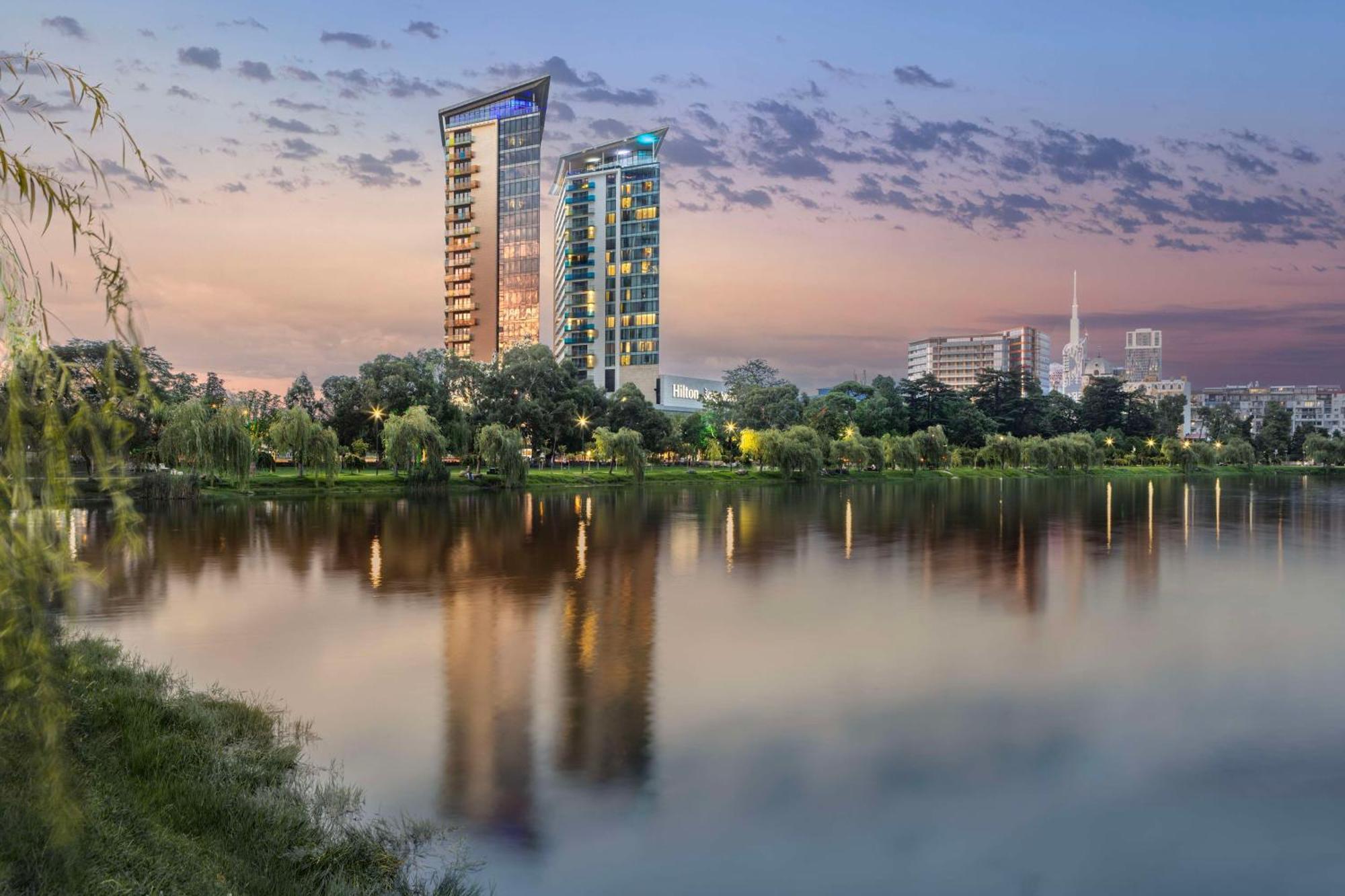 Hotel Hilton Batumi Esterno foto The Riverbank Centre