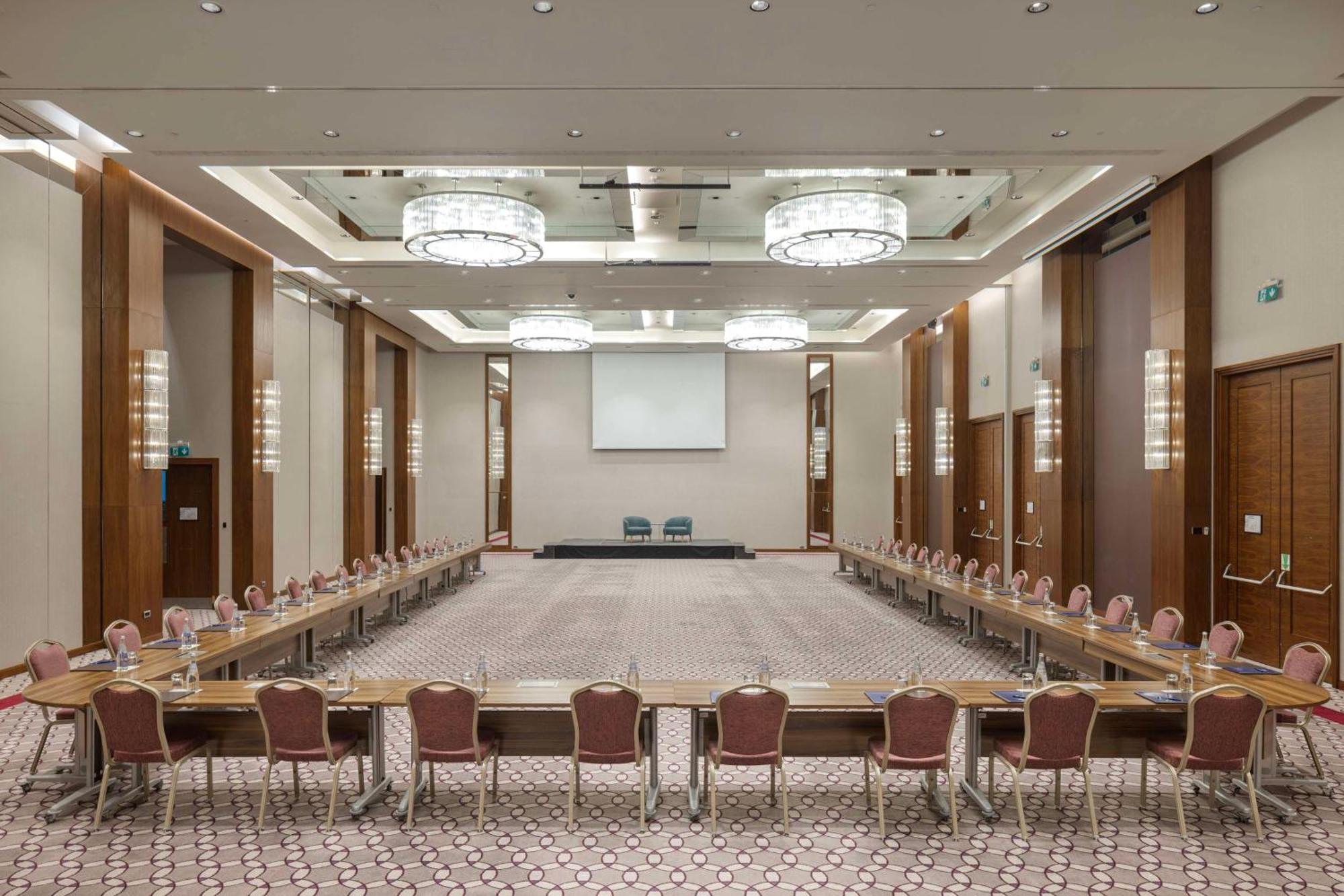 Hotel Hilton Batumi Esterno foto The main conference room