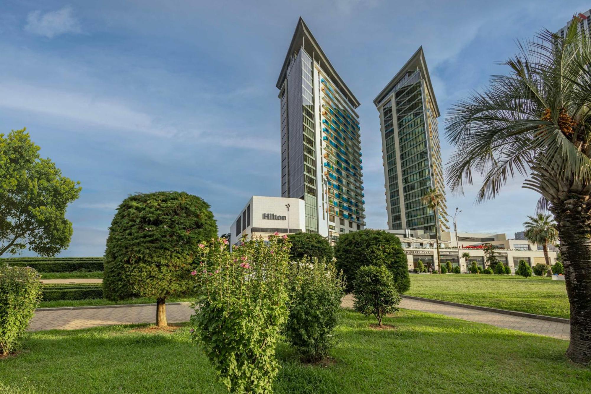 Hotel Hilton Batumi Esterno foto Residential buildings in the new city of El Alamein